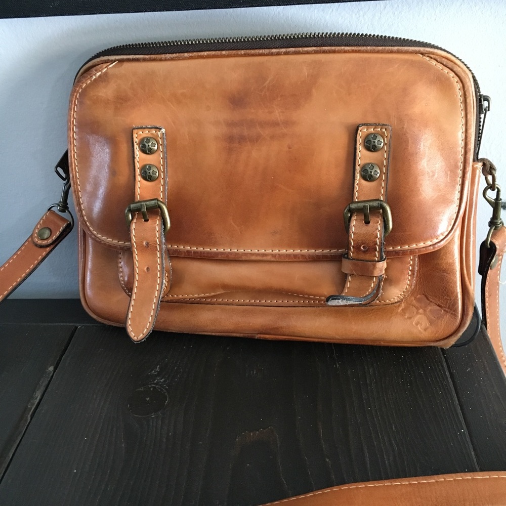 Patricia Nash crossbody purse